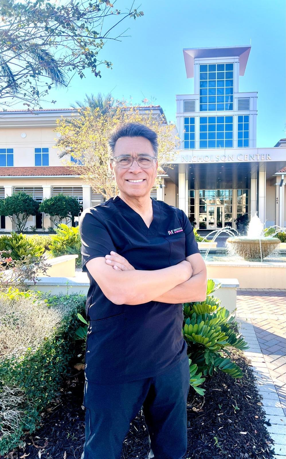 Dr. Alejandro Cabrera
